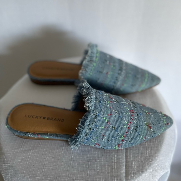 BEAUTIFUL LUCKY BRAND MULES. - Picture 3 of 7